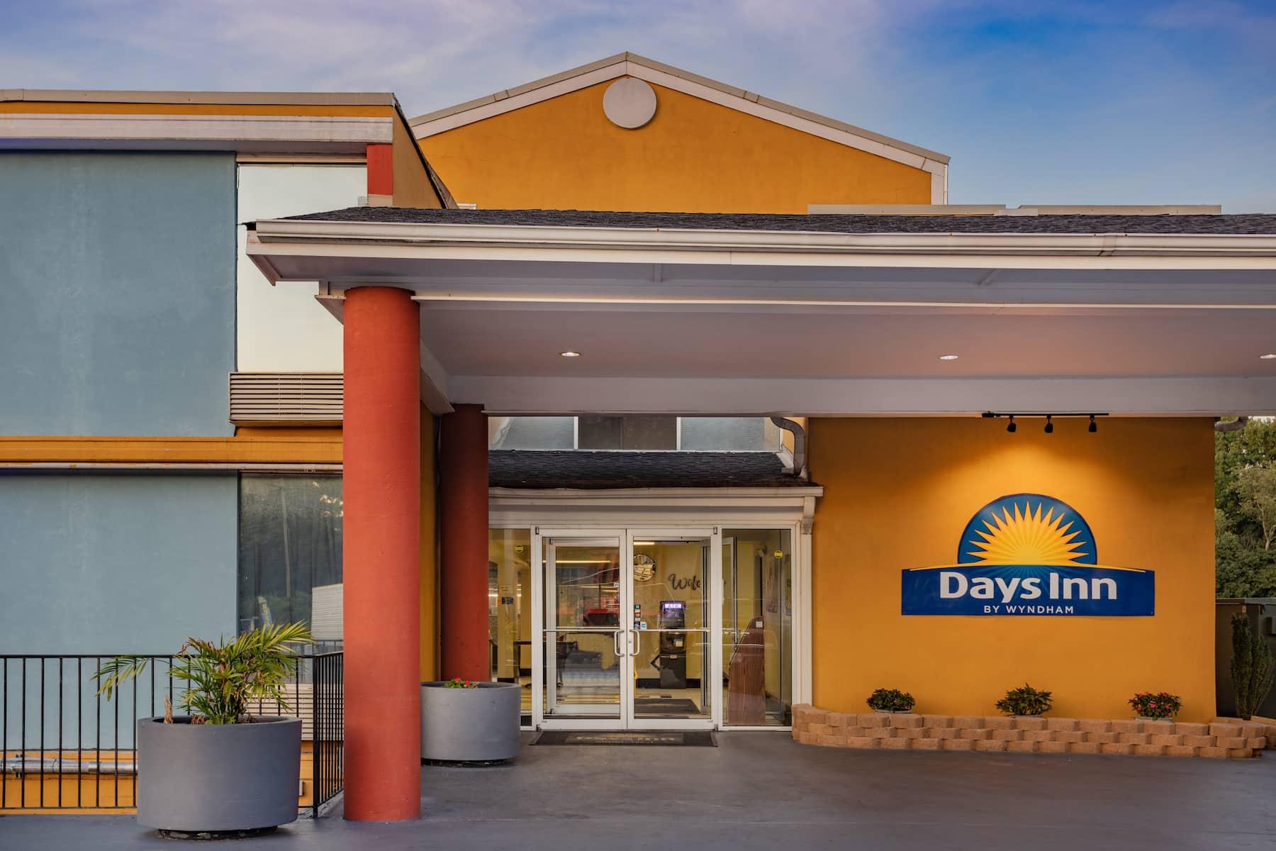 Days Inn By Wyndham Hartsfield Jackson Atlanta Airport West College Park Exterior photo